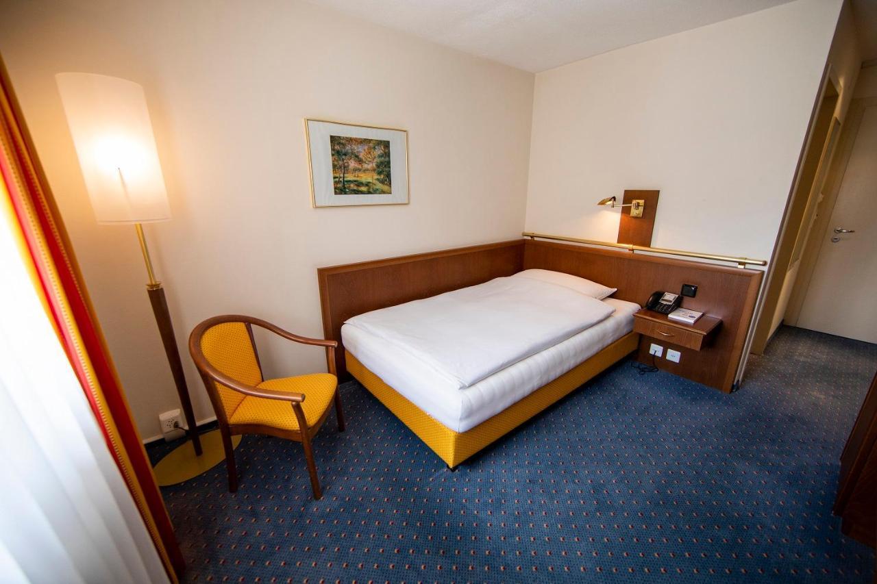 Ochsen Lenzburg Otel Dış mekan fotoğraf